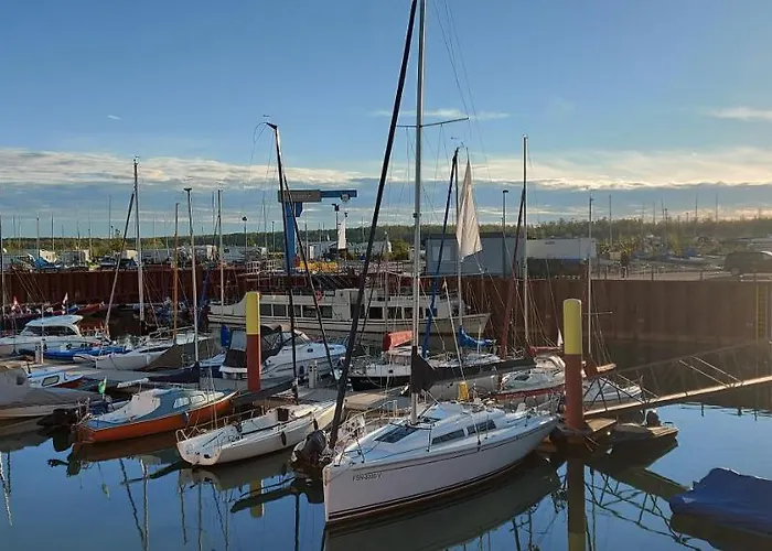 Gemütliche Zwei-zimmer-ferienwohnung W1 In Bei Leipzig Im Neuseenland Apartment
